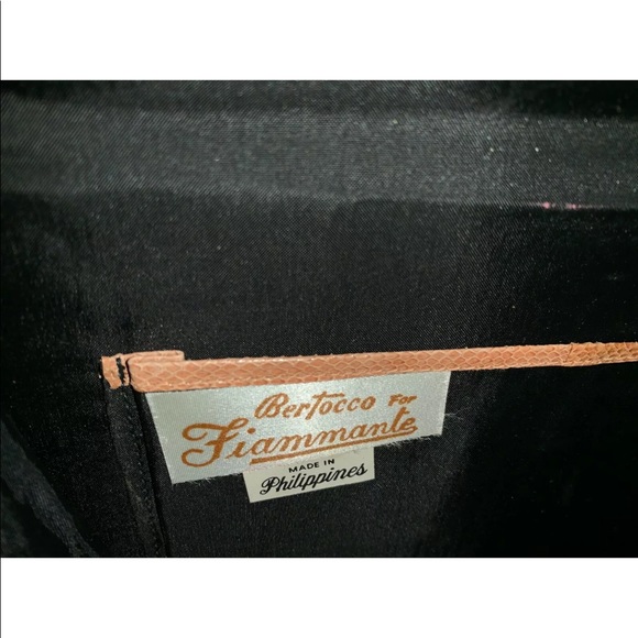 1970’s Vintage Snakeskin Envelope Clutch - Picture 7 of 7